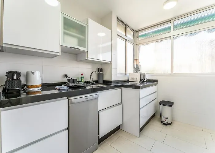 Sea View 2 Bedroom 2 Min Away From The Apartament