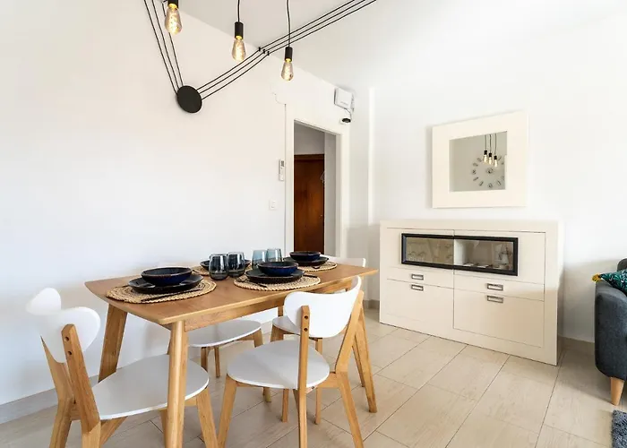 Sea View 2 Bedroom 2 Min Away From The Apartament