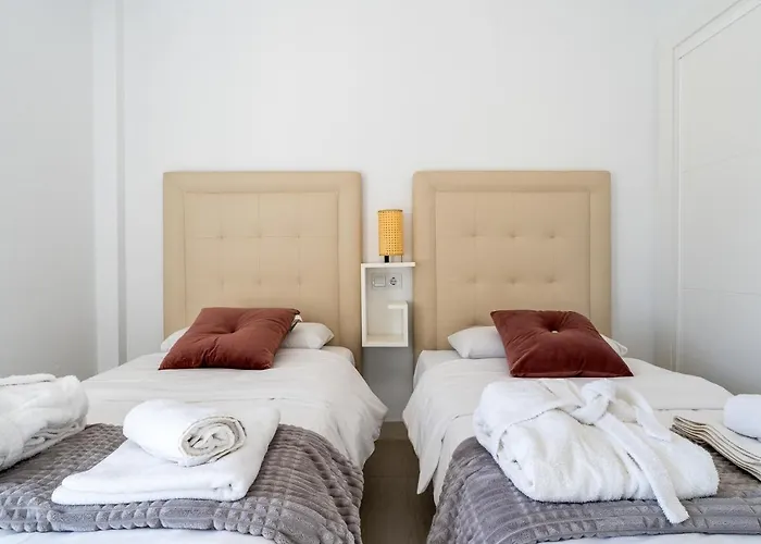 Sea View 2 Bedroom 2 Min Away From The