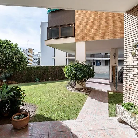 Sea View 2 Bedroom 2 Min Away From The Апартаменты Торремолинос