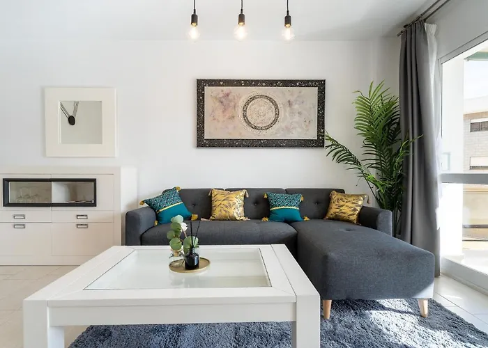 Sea View 2 Bedroom 2 Min Away From The Торремолинос